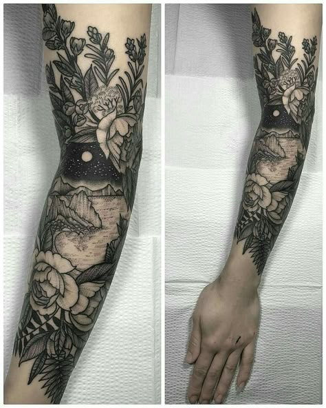 Badass Sleeve Tattoos, Natur Tattoo Arm, Hawaiian Tattoos, Nature Tattoo Sleeve, White Tattoos, Model Tattoo, Hawaiian Tattoo, Cat Tattoos, Wolf Tattoo Design