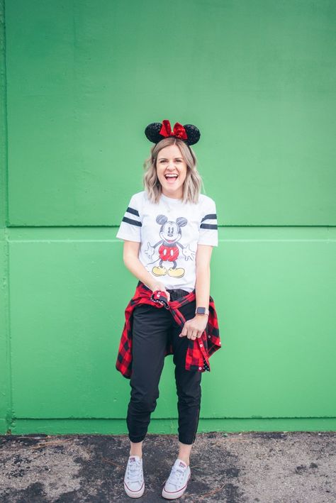 Disney World Outfits Women Winter, Disneyland Outfit Ideas Winter, Disney Outfits Women Fall, Disneyland Outfits Fall, Outfit Ideas For Disneyland, Disney Outfits Women Winter, Disney World Outfits Winter, Disneyland Honeymoon, Disney Outfits Winter