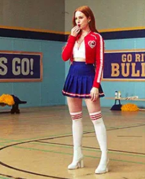 Cheryl Style, Cheerleader Outfit, Riverdale Fashion, Cheryl Blossom Riverdale, Riverdale Cheryl, School Uniform Fashion, Riverdale Cast, Cheerleading Outfits, Madelaine Petsch