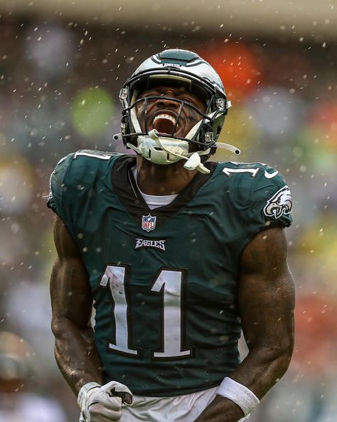 Philadelphia Eagles Wallpaper, Aj Brown, Eagles Football Team, Philadelphia Eagles Players, Football Pads, Philly Eagles, Nfl Football Pictures, Nfl Football Art, Philadelphia Eagles Fans