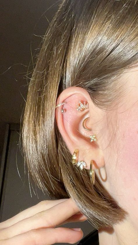 Double Helix Piercing Ideas, Lobes Piercing, Double Helix Piercings, Crochet With Wire, Elven Tree, Double Helix Piercing, Earring Stacks, Constellation Piercings, Piercing Daith