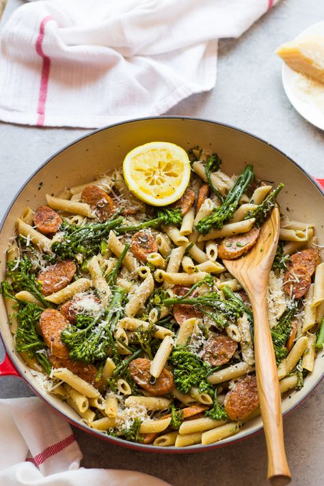 Dinner Under 30 Minutes, Broccolini Pasta, Chicken Sausage Pasta, Healthy Weeknight Dinners, Wheat Pasta, Whole Wheat Pasta, Healthy Pasta Recipes, Sausage Pasta, Healthy Pastas