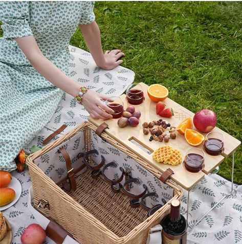 Detachable wine table as lid table can be used separately for a short trip. fold-able metal legs, stable to put snacks on, slots can hold wine safe in glasses to avoid spilling. Cans can be placed on the top of the slots. #picnic #beach #park #datenight #proposal #engagementideas #weddingideas #weddinggifts #picnicideas #bridalshower #romanticdate #cheeseandwine #cheeseboard #parkouting #perfectdate #beachdate #girlfriendgiftideas #romanticgifts #floral #blanket #outdoordates #camping #campsite Boho Backyard Dinner Party, Picnic Basket Table, Wine Picnic Basket, Picnic Setup, Wine Snacks, Picnic Basket Set, Picnic Items, Picnic Gifts, Cheese Snack