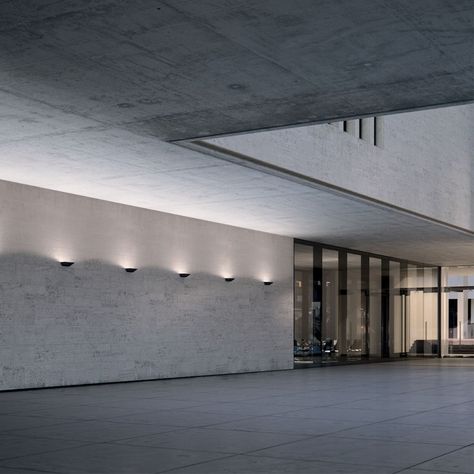 Hardscape Lighting, Lobby Lighting, Classic Facade, Facade Lighting, Indirect Lighting, Showroom Design, Pool Light, Recessed Ceiling, Linear Lighting