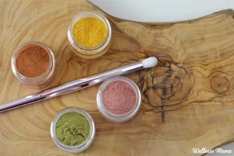 Homemade Eyeshadow, Eyeshadow Recipe, How To Make Eyeshadow, Diy Natural Makeup, Diy Makeup Recipe, Diy Eyeshadow, Full Face Of Makeup, Natural Concealer, Makeup Recipes