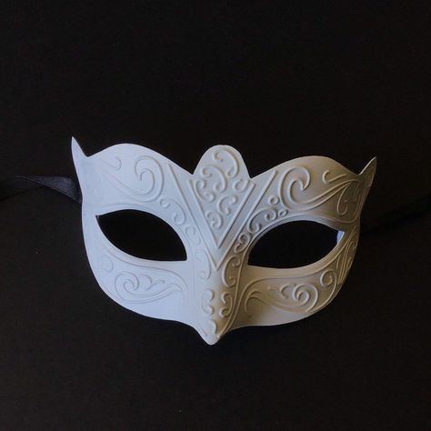 White Masquerade Mask Men, Masquerade Mask Men, Diy Masquerade, Diy Masquerade Mask, White Masquerade Mask, Elf Aesthetic, White Masquerade, Elegant Face Mask, Plague Doctor Costume