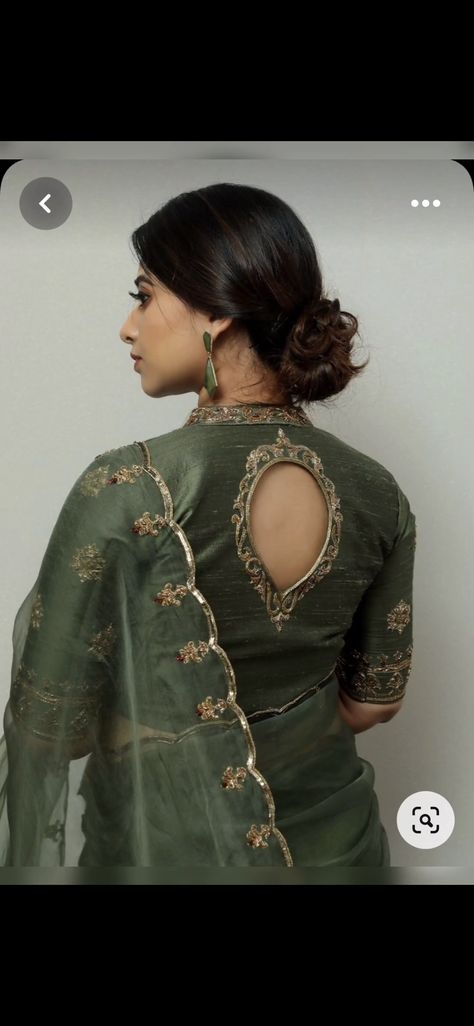 Blouse Back Neck Designs Pattern, Blouse Back Neck Designs Latest, Blouse Designs Ideas, Sleeveless Blouse Designs, Blouse Back Neck, Blouse Designs High Neck, Traditional Blouse Designs, New Saree Blouse Designs, Latest Model Blouse Designs