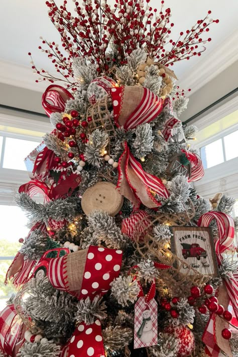 Christmas Tree Topper 2022, Christmas Tree Themes Colors Red White, Red And White Tree Decor, Farmhouse Style Christmas Tree Ornaments, Red Tree Toppers Christmas, Full Decorated Christmas Tree, Red And White Christmas Tree With Ribbon, Red And Gold Christmas Tree Topper, Christmas Tree Red And White Decorations