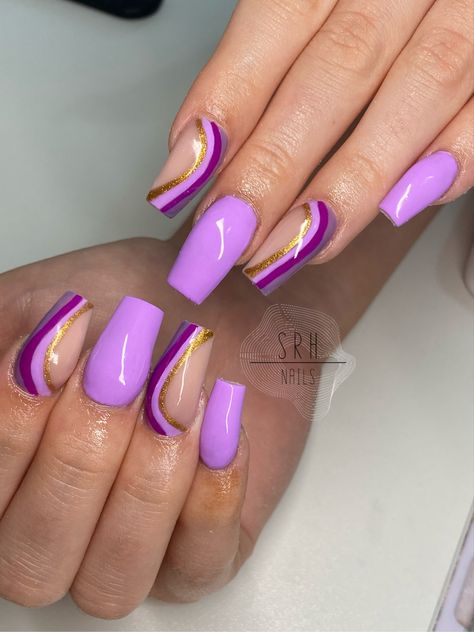 Ball Nail Ideas, Purple Swirl Nails, Purple And Gold Nails, Ring Nails, Acrylic Nail Designs Coffin, Light Nail, Swirl Nails, Elegant Manicure, Nails Collection