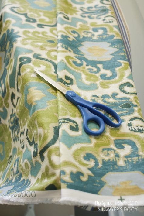 Fabric Diy Projects, Sew Curtains, Curtain Tutorial, Make Curtains, Swag Curtains, Small Curtains, Cheap Diy Home Decor, Small Window Curtains, No Sew Curtains