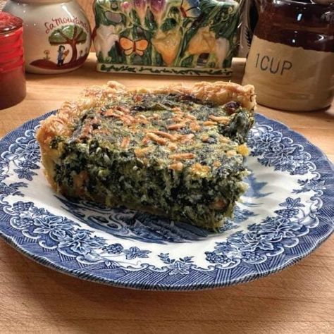 Italian Spinach Pie Recipe, Spinach Ricotta Pie, Ricotta Pie Recipe, Italian Spinach, Holiday Entrees, Ricotta Pie, Individual Pies, Spinach Pie, Spinach Ricotta