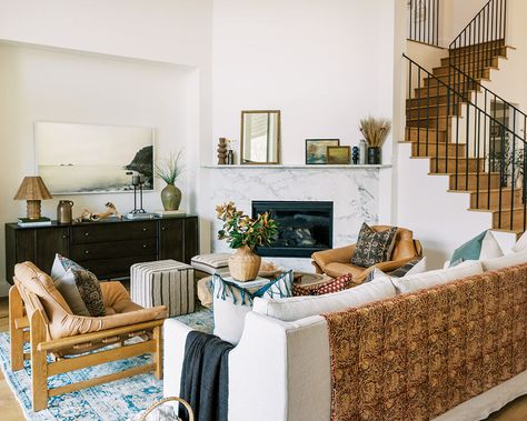 See how Texas designer Audrey Scheck transformed her new build into a family home—follow the link! (📷: Jenna McElroy, Interior designs: Audrey Scheck) https://thecottagejournal.com/see-how-texas-designer-audrey-scheck-transformed-her-new-build-into-a-family-home/ Spec Home, Cottage Journal, Deco Living Room, New Build, Spacious Living Room, Remodels, Cottage Homes, Interior Design Studio, New Builds