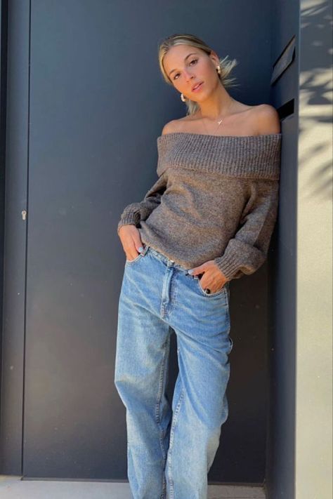 #vintage #oldmoney #aesthetic #monaco #outfit #outfitinspo #stocholmstyle #fall #autumn #falloutfits College Outfits With Jeans, College Fits, Fall Semester, Chique Outfits, Uni Outfits, Mob Wife, Fits Inspo, Outfit Trends, Stockholm Fashion