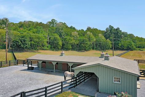 Prefab Shed, Prefab Barns, Horse Shed, Prefab Sheds, Horse Farm Ideas, Slider Window, Horse Shelter, Horse Barn Plans, Run In Shed