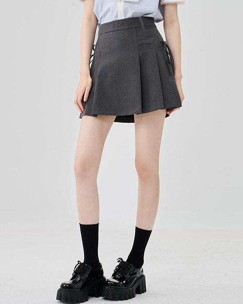 Aesthetic Outfit Grey Mini Skirt Get ready to elevate your style with our Aesthetic Outfit Grey Mini Skirt. Made from high-quality fabric, this elegant skirt offers a perfect fit and a sleek silhouette. Pair it with your favorite top and heels for a sophisticated and stylish look that will make heads turn. Size:• S: Waist: 64cm/ 25.2 in. Hips: 88cm/ 34.6 in. Length: 42cm/ 16.5 in• M: Waist: 68cm/ 26.8 in. Hips: 92cm/ 36.2 in. Length: 42cm/ 16.5 in• L: Waist: 72cm/ 28.3 in. Hips: 96cm/ 37.8 in. Length: 43cm/ 16.9 in• XL: Waist: 76cm/ 29.9 in. Hips: 100cm/ 39.4 in. Length: 43cm/ 16.9 inMaterial: Cotton. Polyester