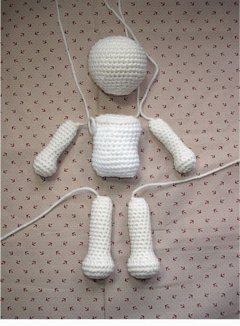 20+ FREE Crochet Doll Patterns {Free Crochet Patterns and Tutorials to Crochet a Doll)} Doll Patterns Free, Crochet Doll Tutorial, Confection Au Crochet, Crochet Dolls Free Patterns, Pola Amigurumi, Crochet Simple, Crochet Doll Clothes, Crochet Diy, Doll Tutorial