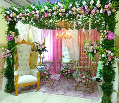 Forest Quinceanera, Enchanted Forest Quinceanera Theme, Enchanted Forest Quinceanera, Quinceanera Theme, Quinceanera Themes, Party Business, Garden Theme, Flower Decor, Forest Fairy