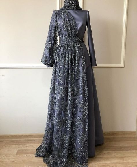 Pinterest: @çikolatadenizi  Instagram: @haticeakgundesign Dress For Bridal Shower, Occassion Dress, Braidsmaid Dresses, Frock Fashion, Gowns Dresses Elegant, Soiree Dress, Grey Wedding, Muslim Fashion Dress