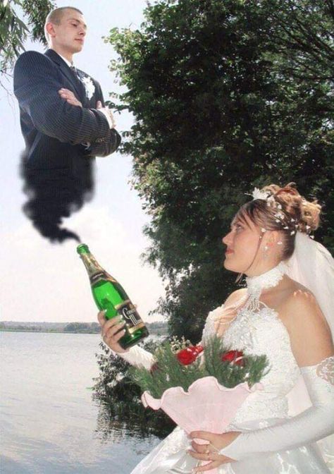 From Russia, With Love Awkward Wedding Photos, Funny Couple Pictures, Best Couples Costumes, Awkward Photos, Russian Wedding, 웃긴 사진, Funny Couples, Couple Halloween, Wedding Humor