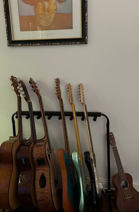 Guitar Obsession, Music Aesthetic, Music Studio, Music Room, Music Stuff, My Vibe, Room Inspo, Not Mine, Pretty Pictures