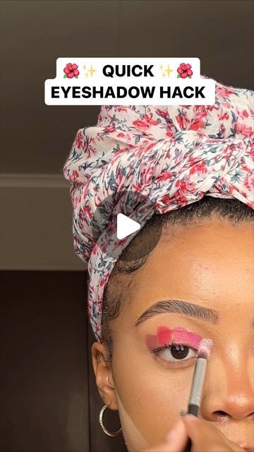 guguu💋 on Instagram: "eyeshadow hack for my beginners 🌺✨ 
the trick is the blending technique ✨ 

@hermosa_flor_cosmetics royalty + love eyeshadow palette’s
@foschinibeauty all woman lashes ‘Angelica’ 

#eyeshadow#eyeshadowtutorial#eyeshadows#eyeshadowspalette#makeuphacks#makeuphack#makeuptutorials#makeuptutorialvideo#beginnermakeup" Eyeshadow Blending Hack, Eyeshadow Hacks Makeup Tricks, Eye Shadowing Tutorial, 2023 Eyeshadow, Easy Eyeshadow For Beginners, Eyeshadow Tutorial For Beginners, Blending Eyeshadow, Body Modification, November 23