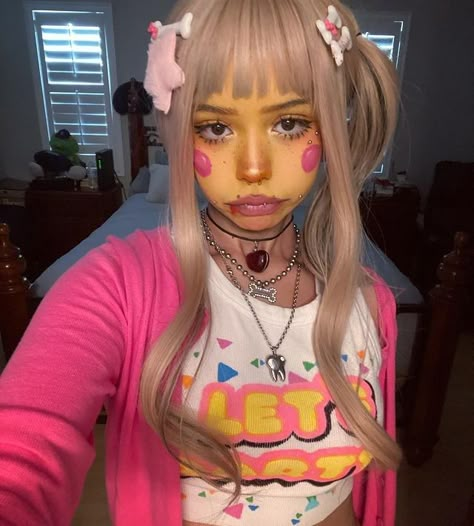 Chica Costume, Chica Cosplay, Fnaf Cosplays, Cute Clown Makeup, Funky Makeup, Scene Makeup, Fnaf Cosplay, Doll Eye Makeup, Pretty Halloween Costumes