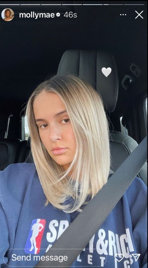 Short Blonde Hair With Root Smudge, Root Smudge Blonde, Root Smudge, Blonde Hair With Roots, Ice Blonde Hair, Hair 2022, Ice Blonde, Ombre Hair Blonde, Blonde Roots