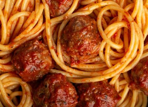 This Video of People Making a “Spaghetti Table” Is Actually, Maybe Brilliant | Kitchn | Inspiring cooks, nourishing homes | Bloglovin’ Baked Meatball Recipe, 30seconds Food, Baked By Melissa, Meatball Casserole, Spaghetti Meatballs, Tasty Meatballs, Red Sauce, Spaghetti And Meatballs, Classic Dishes