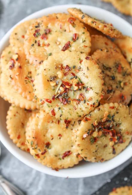 The 20 Best Party Foods - Back To My Southern Roots Crackers With Red Pepper Flakes, Fire Cracker Oyster Crackers, Ritz Fire Crackers, Ritz Snacks Ideas, Fire Cracker Ritz Crackers, Ritz Cracker Snack Ideas, Spicy Ritz Crackers, Spicy Ritz Cracker Recipes, Spicy Oyster Cracker Recipe