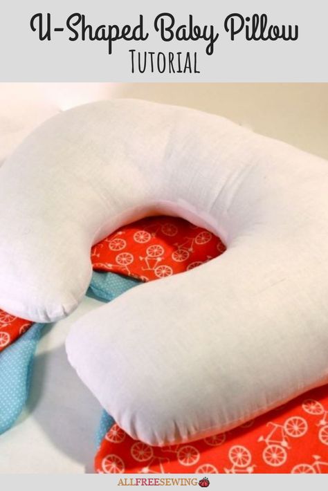 Learn how to make a baby u shaped pillow for support when nursing. We have a full written tutorial and video to show you how. Baby Diy Sewing, Nursing Pillow Covers, Pillow Slip Covers, Boppy Pillow, U Shaped Pillow, Pillow Tutorial, Baby Pillow, Baby Sewing Projects, Baby Sewing Patterns