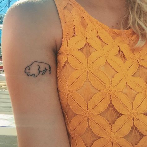 Buffalo outline Tattoo Small Buffalo Tattoo Simple, Cute Buffalo Tattoo, Simple Buffalo Tattoo, Geometric Buffalo Tattoo, Buffalo Outline, Buffalo Ny Skyline Tattoo, Tattoo Dainty, Buffalo Tattoo, New York Tattoo