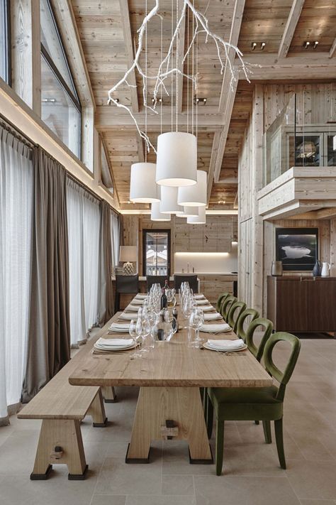 Chalet Courchevel | Christophe Tollemer, Architecte d'intérieur Chalet Furniture Design, Modern Swiss Chalet Interior Design, Alpine Decor Chalet Chic, Chalet Chic Interior Design, Italian Chalet, Mountain Chalet Interior, Modern Chalet Interior, Chalet Style Homes Interior, Luxury Chalet Interior