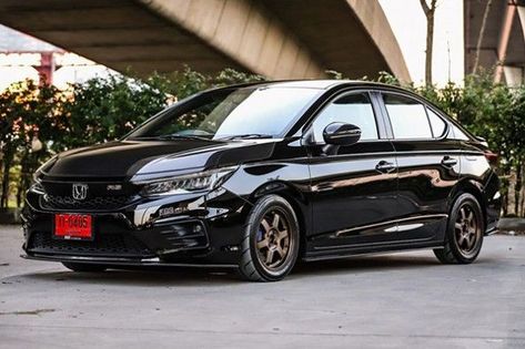 2020 Honda City RS Modified as BMW 3-Series? | Droom Discovery Honda City Modified, Indian Cars, Car Modified, Toyota Harrier, Grunge Quotes, New Bicycle, Motorcycle Shop, Indian Market, Tata Motors