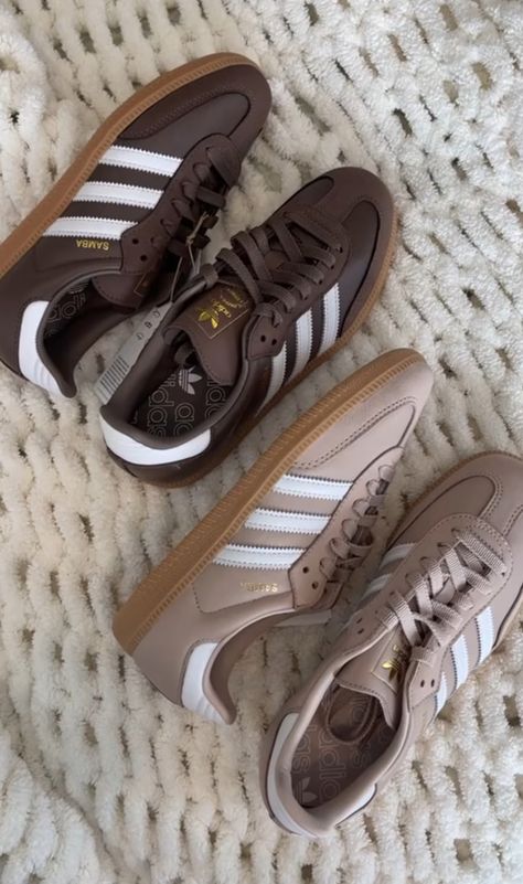 Brown Adidas Samba Outfit, Sambas Women, Zapatillas Aesthetic, Sambas Aesthetic, Sneaker Aesthetic, Brown Samba, Brown Adidas, Samba Adidas, Samba Shoes