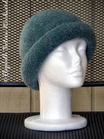 Felted Crochet Patterns, Wool Hat Pattern, Diy Sweets, Patons Classic Wool, Felted Crochet, Felted Hat, Hat Patterns Free, Felted Wool Crafts, Felt Hats