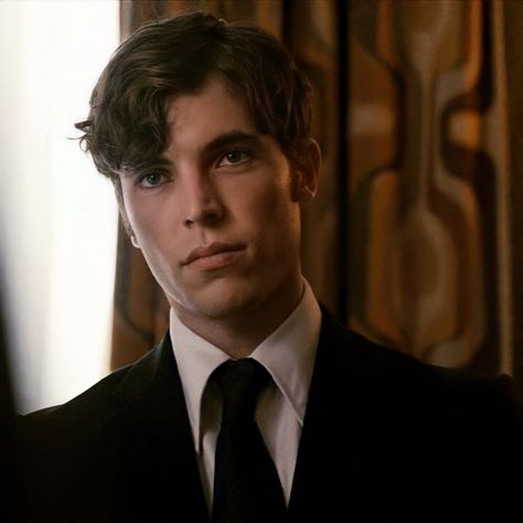 Young Tom Riddle, Rabastan Lestrange, Tom Hughes, Rhett Butler, Fictional Character Crush, Mattheo Riddle, Best Riddle, Bill Skarsgard, Lord Voldemort