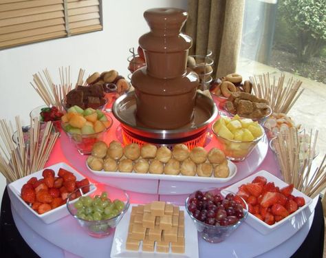 chocolate+fountain | Chocolate fountain~ Unique Food Ideas For Parties, Sweet 16 Pinata Ideas, Easy Sweet Sixteen Party Ideas, 10th Birthday Party Themes For Girl, Sweet Sixteen Food Ideas, Sweet 16 Desserts, Diy Sweet 16 Decorations, Sweet 16 Food, Sweet 16 Party Ideas On A Budget