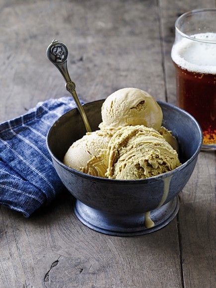 India Pale Ice Cream - Imbibe Magazine Tiramisu Ice Cream Recipe, Tiramisu Ice Cream, Boozy Recipes, Beer Ice Cream, Boozy Ice Cream, Butter Pecan Ice Cream, Gelato Recipe, Pecan Ice Cream, Ice Cream Base