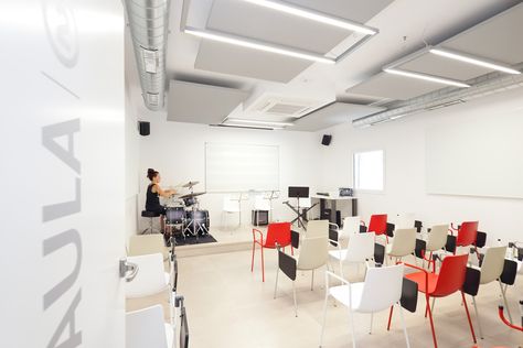 Music School Project Concept  "Taller De Musics",© Jordi Anguera Music Room Design, Classroom Interior, Lectures Room, San Myshuno, Recording Studio Design, Recording Studio Home, School Interior, Photography Music, Home Studio Music