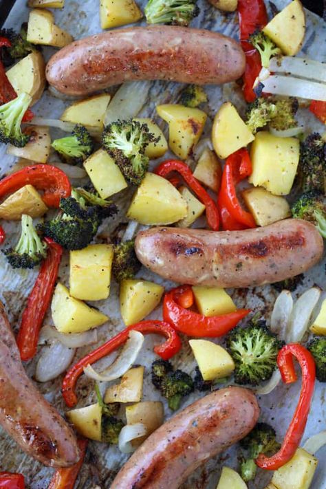 baked chicken sausage with peppers and potatoes on a sheet pan High Protein Recipes Meal Prep, Sausage In The Oven, Healthy High Protein Recipes, Diet Types, Whole Lotta Yum, Chicken Sausage Recipes, Sausage Bake, Pre Cooked Chicken, Healthy High Protein Meals