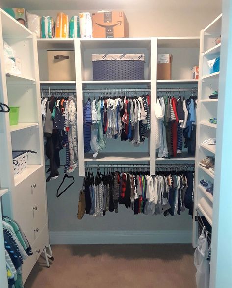 Toddler Boy Closet, Baby Boy Closet, Casa Miami, Kids Bedroom Themes, Boy Closet, Toddler Closet, Closet Redo, Double Closet, Boys Closet