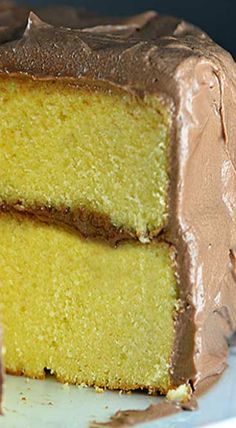 Scratch Yellow Cake Recipe, Butter Yellow Cake, Yellow Cake With Chocolate Frosting, Cake With Chocolate Frosting, Moist Yellow Cakes, Yellow Cake Recipe, Buttermilk Recipes, Cake Recipes From Scratch, Yellow Cake