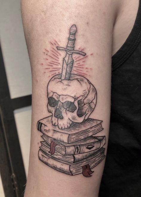 Books Tattoo, Book Tattoo, Skull Tattoo, Tattoo Ideas, Art Projects, Instagram Photos, Tattoos, Photo And Video, Instagram Photo