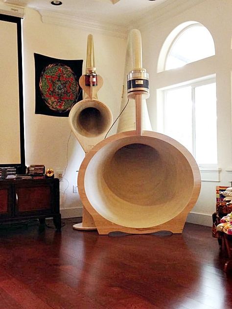 Cone Speaker, Pro Audio Speakers, Wooden Speakers, Horn Speakers, Speaker Box Design, Hi Fi System, Sound Speaker, Mad World, Stereo Amplifier