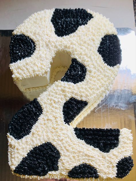 Cow 2nd Birthday Cake, Moo I’m 2 Birthday, Cow Shag Cake, Oink Baa Moo Im Two Cupcakes, Cow Birthday Cake Diy, Number 2 Farm Cake, Cow Cake First Birthday, Moo Moo I’m Two Birthday Cake, Moo Moo Im Two Cookies