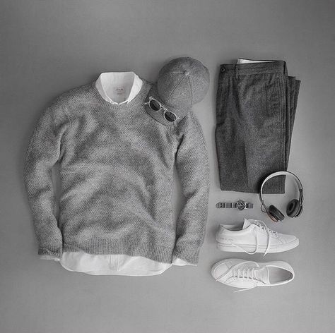 Weekend Sweater, Herren Style, Mens Casual Dress Outfits, Sweater Outfit, Outfit Grid, Mens Fashion Casual Outfits, Mens Casual Dress, Men Style Tips, Men Fashion Casual Outfits