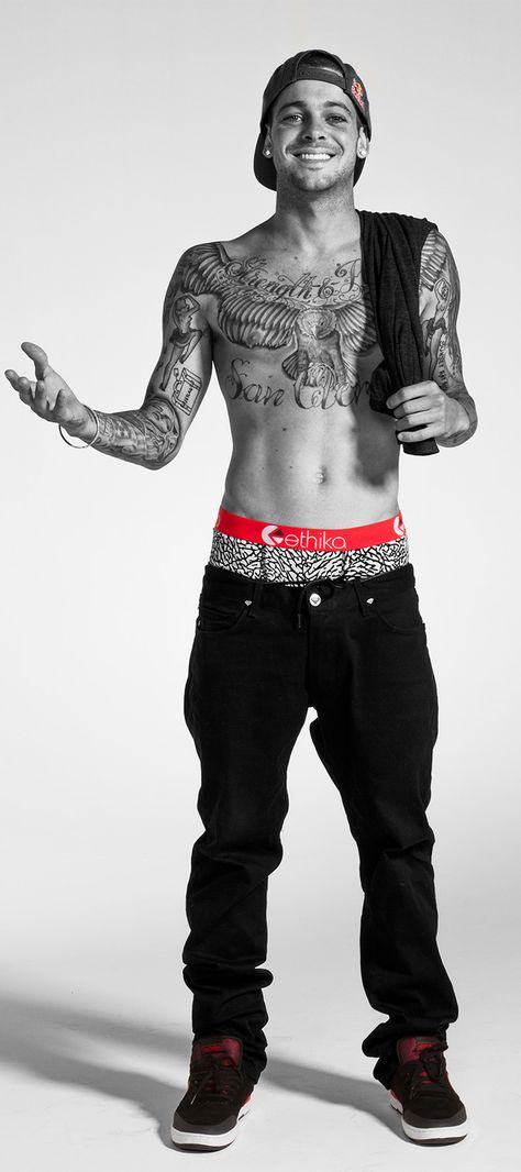 Ryan Sheckler wearing the Grey Elephant boxer brief. Ryan has been with us from the beginning. Ryan Sheckler Tattoos, Ethika Boxers, Ryan Sheckler, Male Boxers, Men Lifestyle, Big Wave Surfing, Grey Elephant, Athletic Style, Famous Celebrities