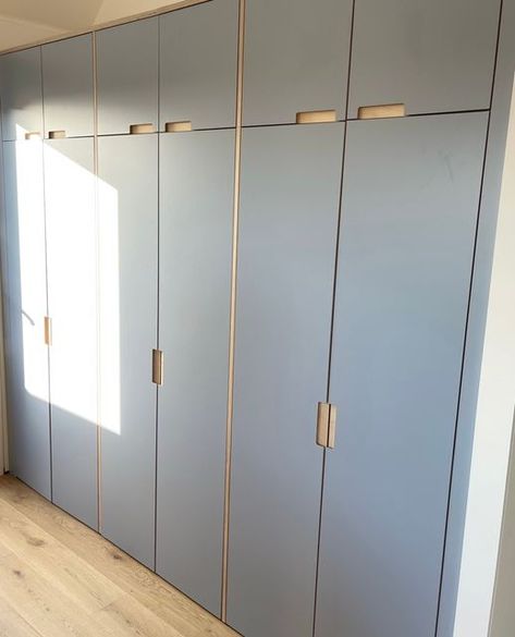 Plykea on Instagram: "IKEA Platsa... new to the website! 👀⁠ ⁠ Along with IKEA's kitchen cabinets, we also make fronts for both the IKEA Pax and Platsa wardrobe systems (UK only, sorry US 🇺🇸!).⁠ ⁠ This bedroom features IKEA Platsa in Formica Thistle with birch ply semi-recessed handles.⠀⠀⠀⠀⠀⠀⠀⠀⠀⁠ ⠀⠀⠀⠀⠀⠀⠀⠀⠀⁠ If you're looking to up your storage game get in touch via our website for a quote!" Ikea Platsa Wardrobe, Clothes Cupboard, Alcove Wardrobe, Wardrobe Design Modern, Wardrobe Systems, Bedroom Cupboards, Ikea Kitchen Cabinets, Modern Cupboard Design, Wardrobe Organisation