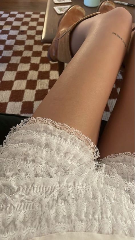 Lovely Legs, Vintage Americana, Cute Fits, Fashion Killa, Fitness Inspo, Lana Del Rey, Pretty Outfits, White Lace, Fashion Inspo Outfits