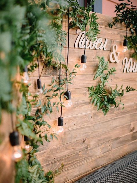 Wood Backdrop Wedding, Wedding Seating Chart Display, Party Rental Ideas, Outdoor Tent Wedding, Easter Backdrops, Wedding Reception Backdrop, Rustic Wedding Reception, Wedding Reception Decor, Wedding Backdrop Design